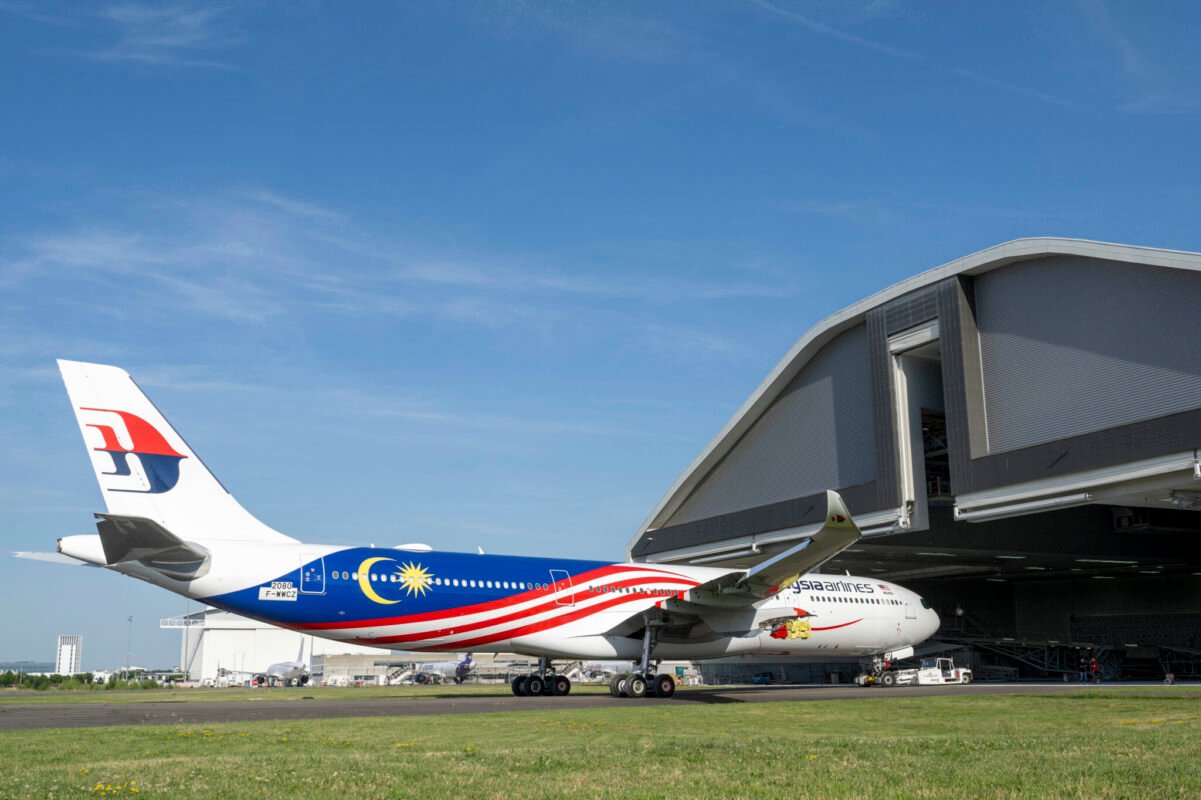 Malaysia Airlines’ first A330neo sports stunning patriotic look